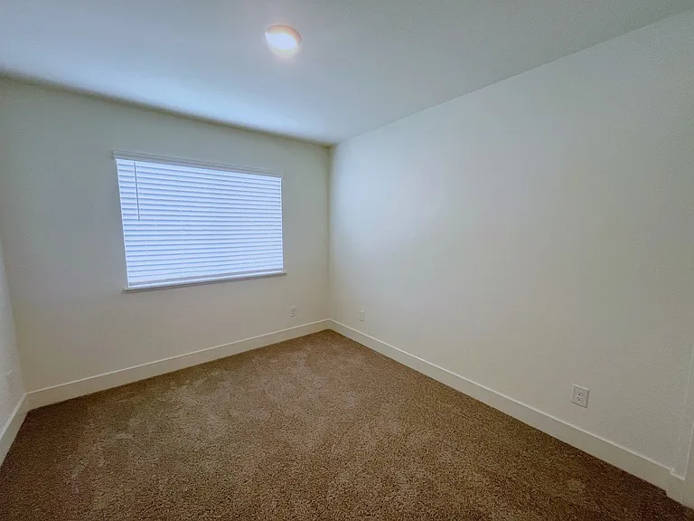 1612 Prancer St #3 — Photo 10
