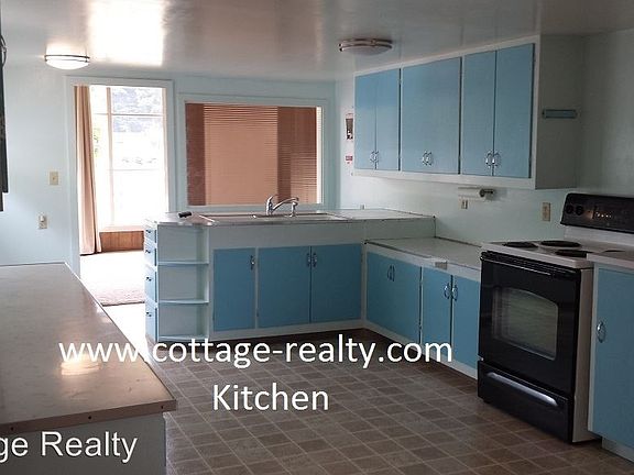 5th image of 1533 Railroad Dr