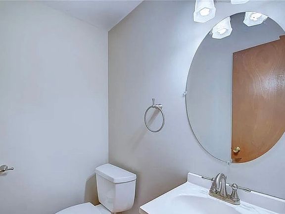 5th image of 13 Allspice Ln #10B