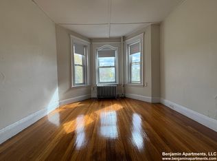 1175 Boylston St APT 28, Boston, MA 02215