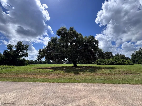 1156 Frontier Trl, Angleton, TX 77515