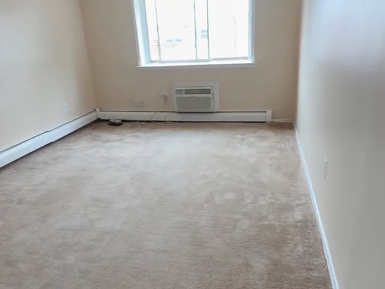 4240 Woodhaven Rd #221 — Photo 1