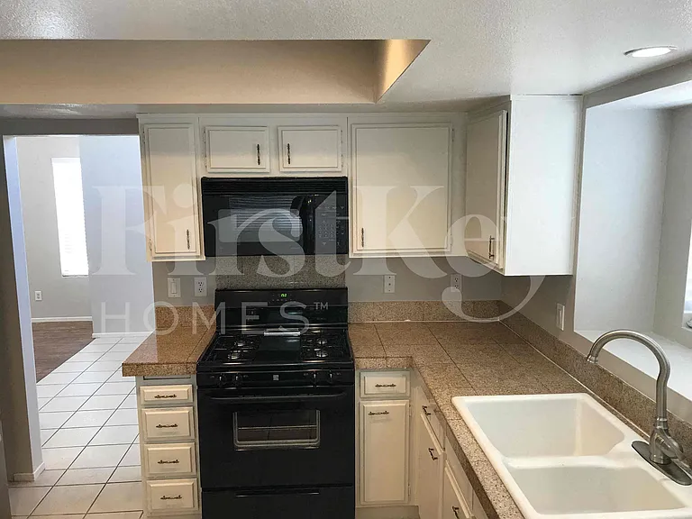 7011 Encore Way — Photo 6