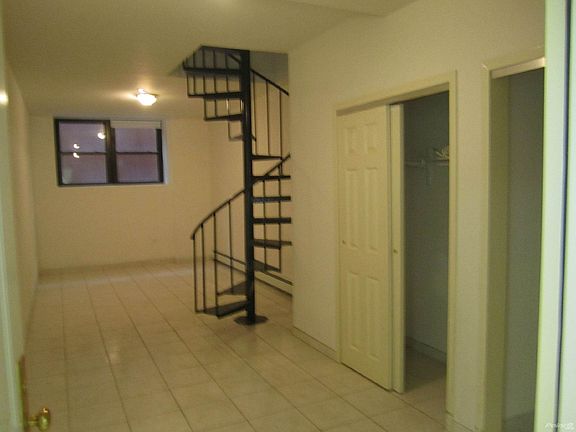 4th image of 10005 92nd Ave APT 102