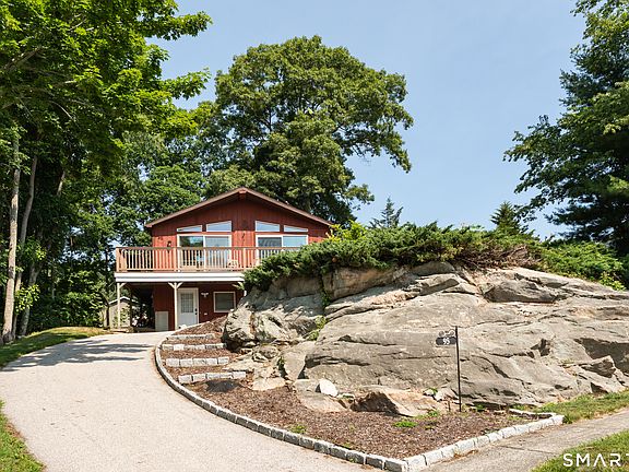 5th image of 95 Crest Drive