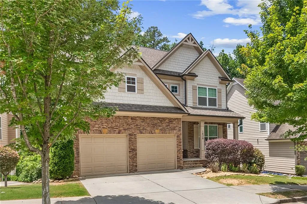 5 bed, 4.5 bath, 2324 sqft, $4,500 — Photo 1
