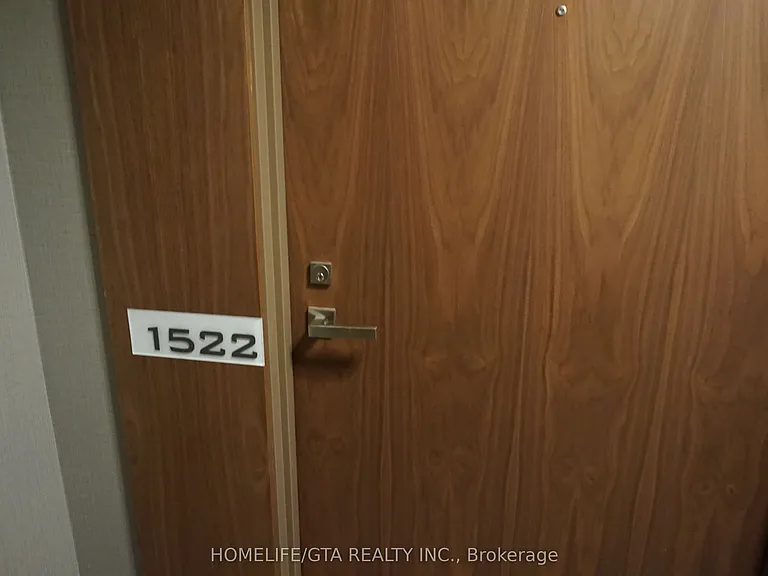 275 Village Green Sq #1522 — Photo 3