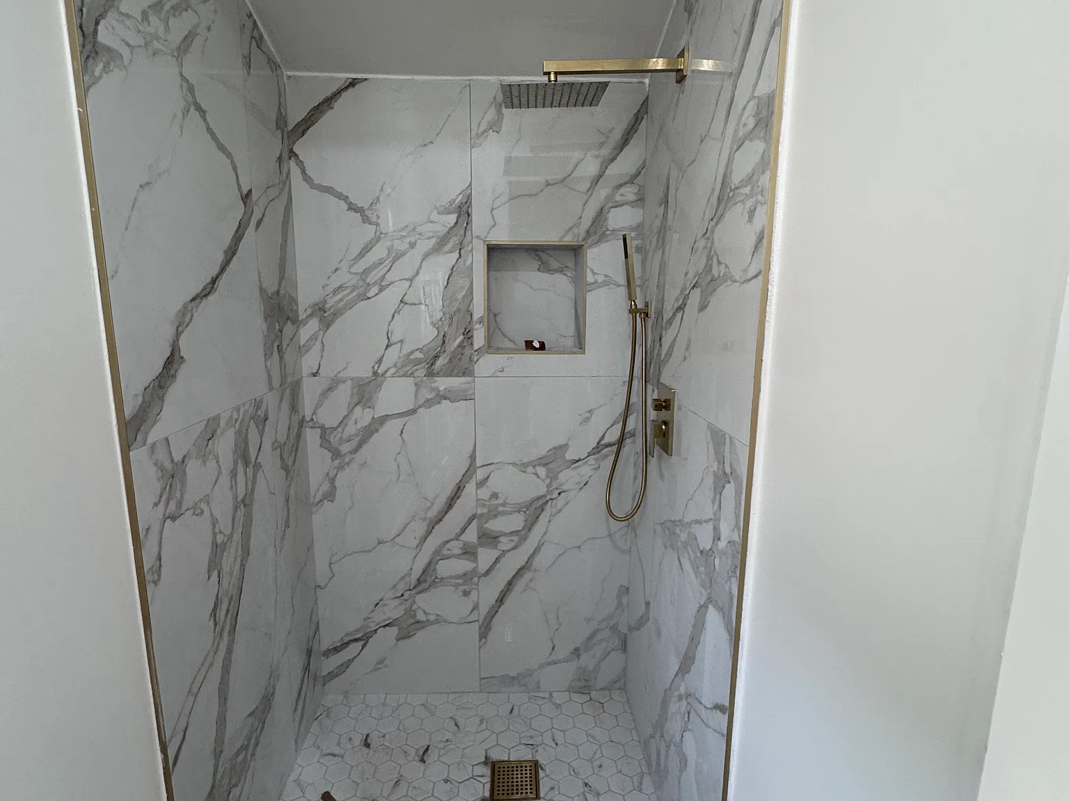 Studio, 600 sqft, $1,850 — Photo 4