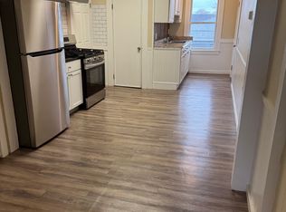 341 Lakeview Ave APT 6, Lowell, MA 01850