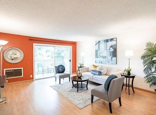 1031 Crestview Dr, Mountain View, CA 94040