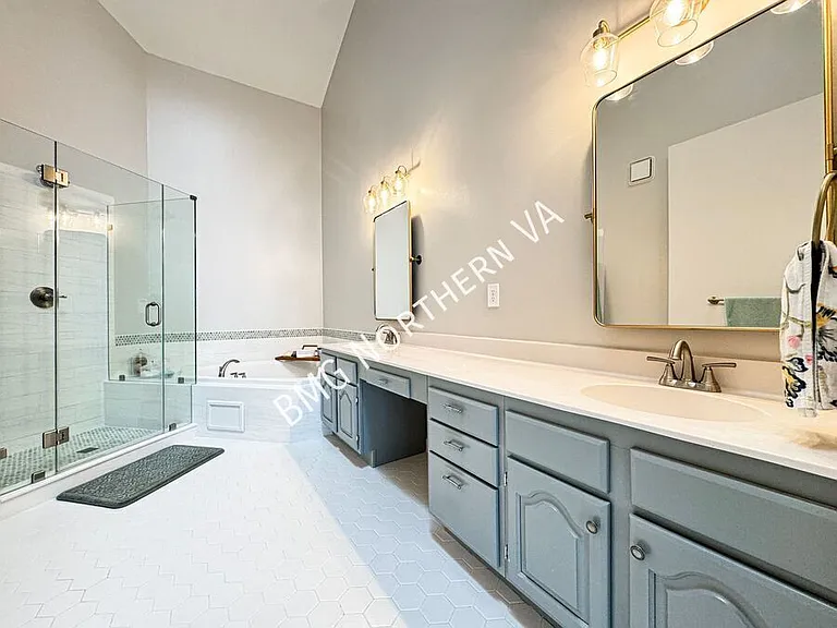 6600 Dunwich Way — Photo 24