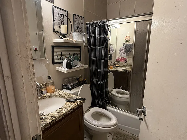 4900 Knox Ave N #3 — Photo 7