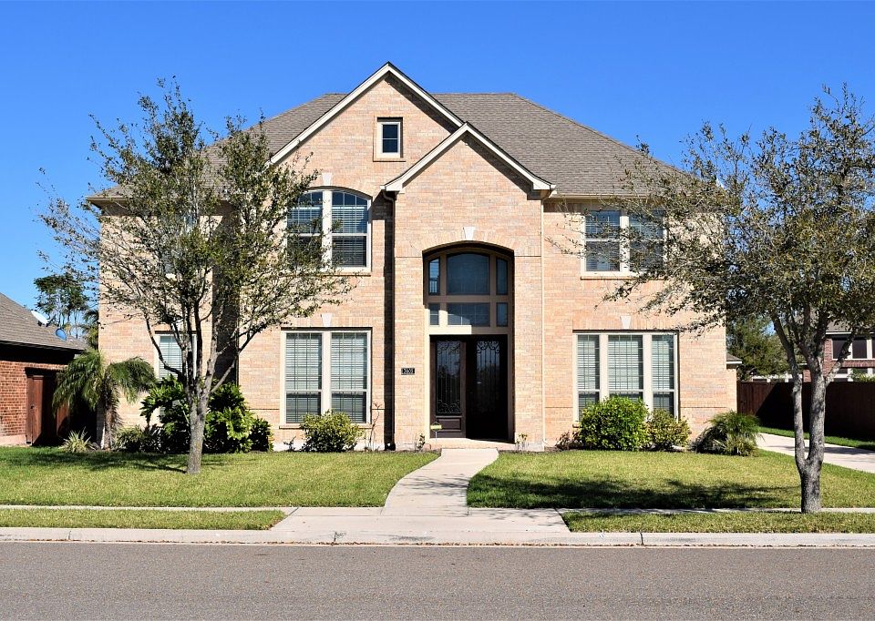 1st image of 3605 Grand Canal Dr