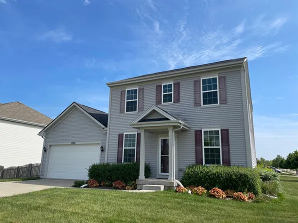 2009 Mayfair Dr, Island Lake, IL 60042