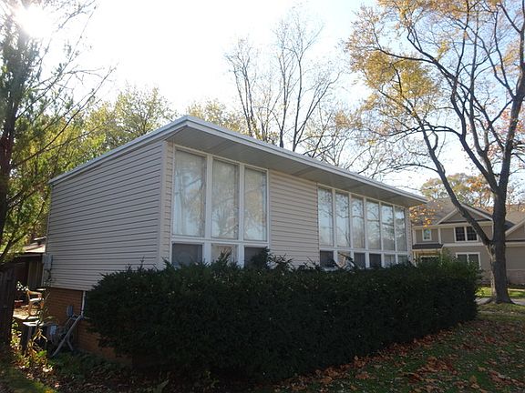 4th image of 428 E Schiller St