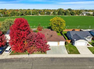 344 E Rose Lake Dr, Middleton, ID 83644