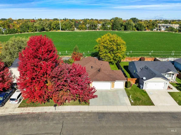 344 E Rose Lake Dr, Middleton, ID 83644