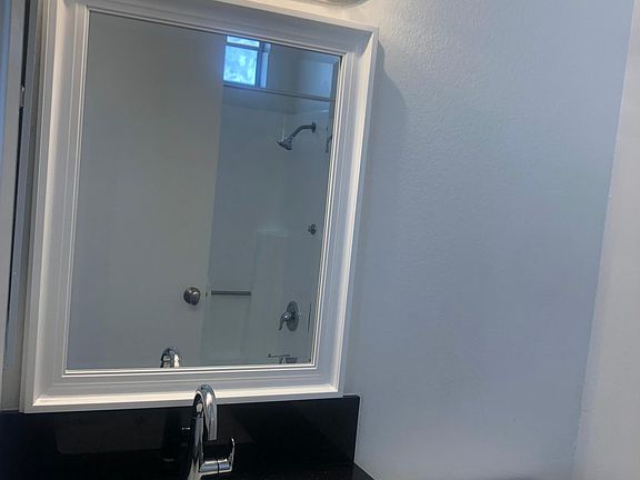 5th image of 500 S St Andrews Pl APT 405