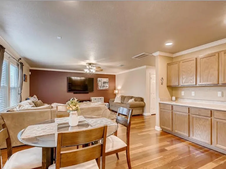 5826 Armstrong Wl — Photo 9