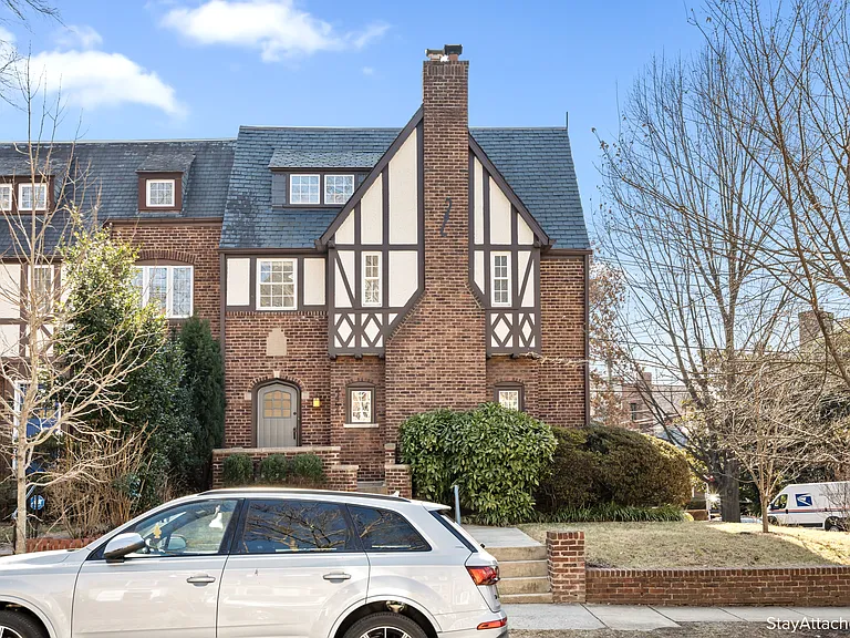 4464 Greenwich Pkwy NW — Photo 16