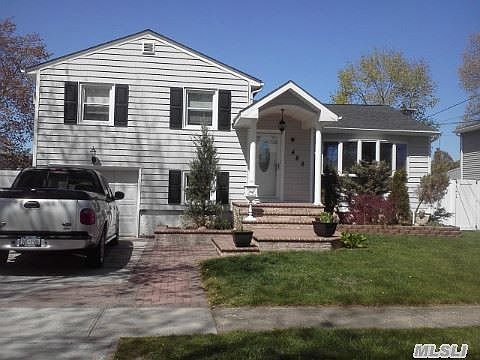 1st image of 486 Grand Blvd
