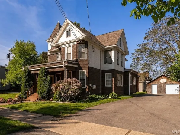 144 Vandervoort St, North Tonawanda, NY 14120