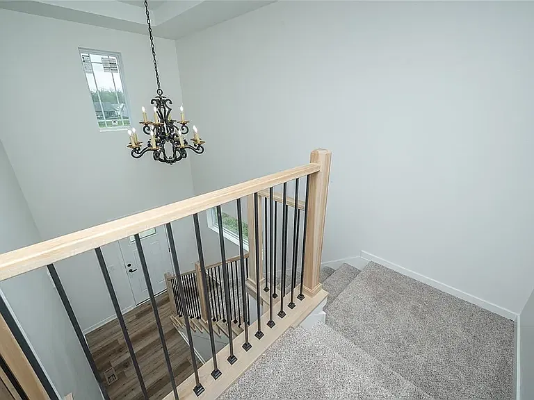 4 bed, 3.5 bath, 2028 sqft, $2,750 — Photo 2