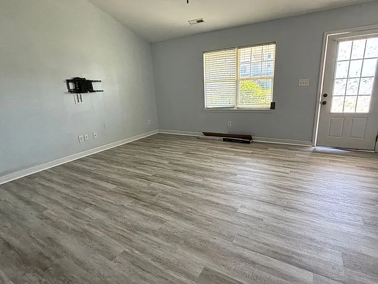 204 Misty Cove Ct — Photo 5