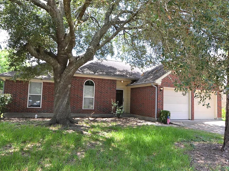 2818 Russett Pl W — Photo 2