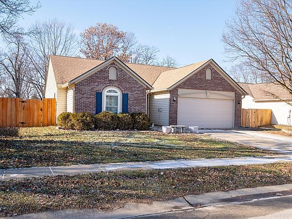3rd image of 13270 Summerwood Ln