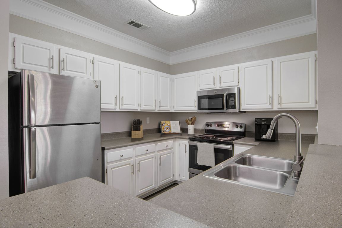 Spacious Kitchen