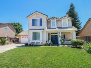 3634 S Julieann Ct, Visalia, CA 93277