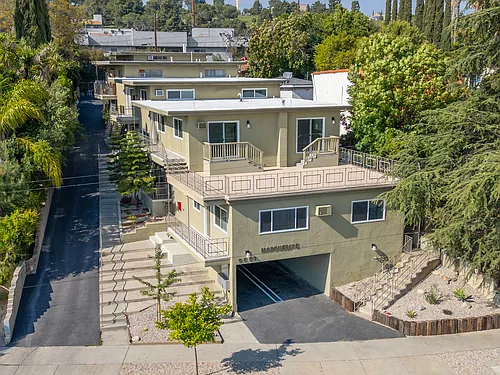 3501 Marguerite St #4 Photo 1
