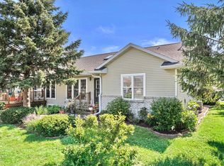 1277 E Bluff Rd, Whitewater, WI 53190