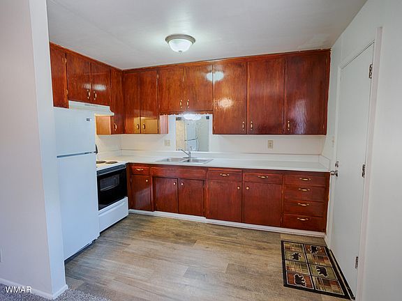 5th image of 1482A S Sharon Dr