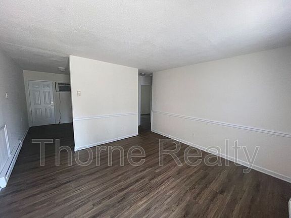 4th image of 1151 Williford St