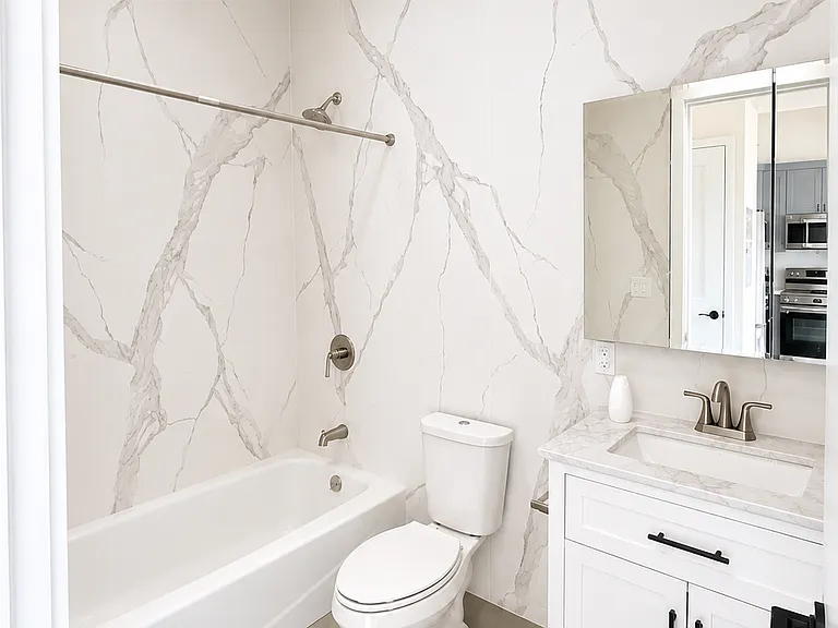 402 Saint Marks Pl #3 — Photo 5
