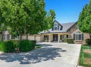 437 W Powers Ave, Clovis, CA