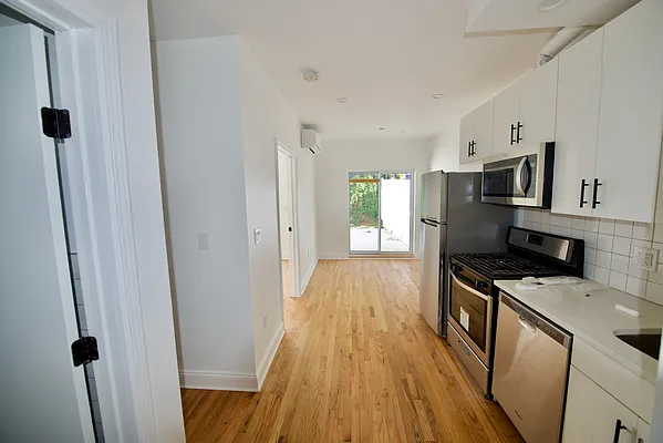 Rented by Nolita Group | media 16