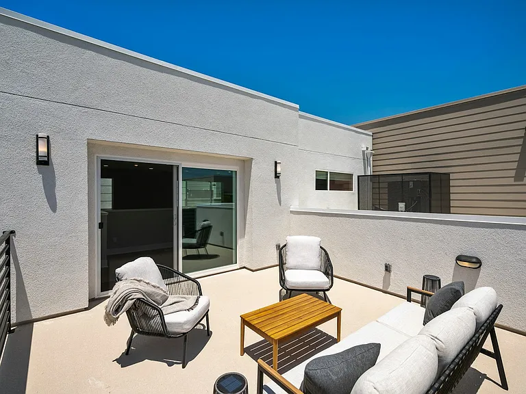2906 Foundry Ct — Photo 24