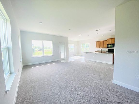 3rd image of 4584 Brookshire Pl