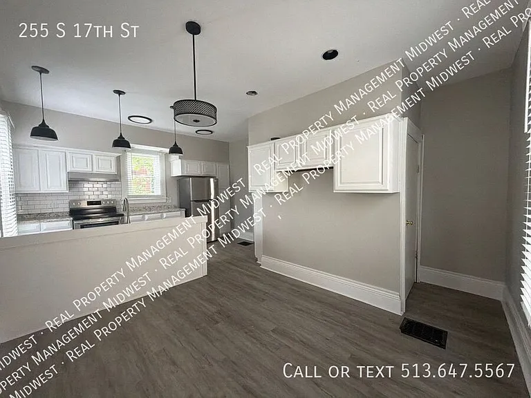 255 S 17th St — Photo 7