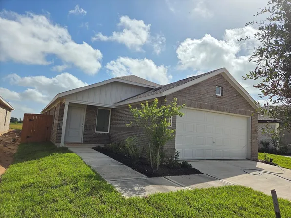 28514 Golden Hay Dr, Hockley, TX 77447