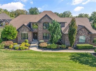 7245 Hanbury Close, Canfield, OH 44406