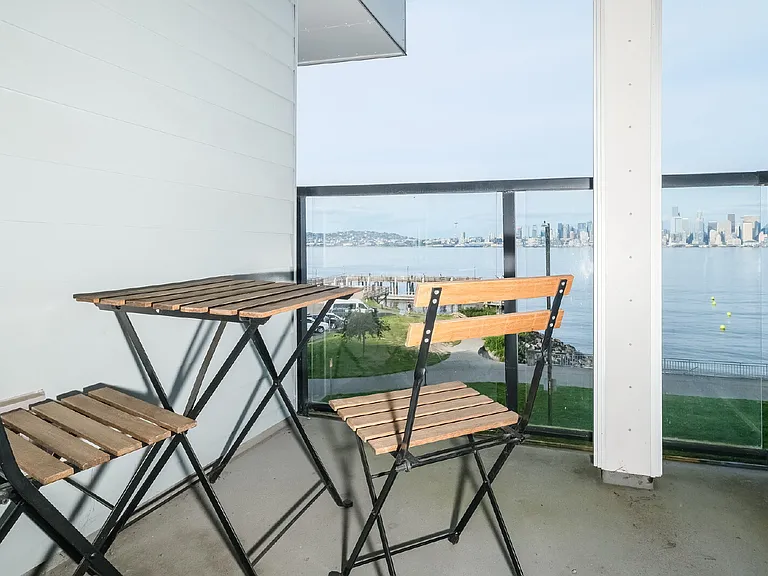 1639 Harbor Ave SW #301 — Photo 15