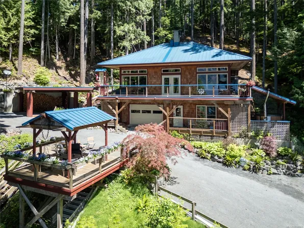 30 Baikie Dr, Campbell River, BC V9W 2C5
