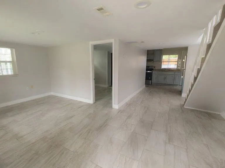 1306 Royal St — Photo 3