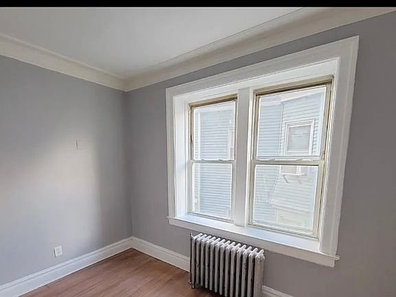4th image of 375 Sanford Ave #307