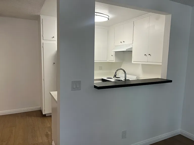 Beachwood Village Apartments — Photo 108