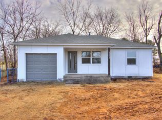 1222 N 2nd St, Harrah, OK 73045